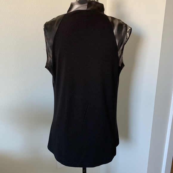 ❗️Sale❗️Kenneth Cole top and skirt - Picture 3 of 8